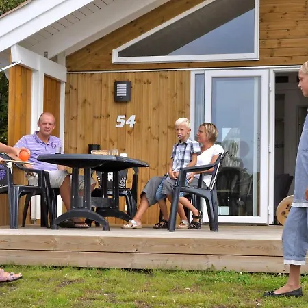 6 Person In Skaerbaek-by Traum *