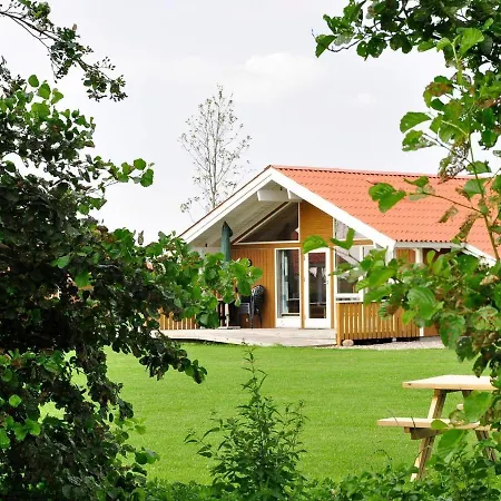 6 Person In Skaerbaek-by Traum